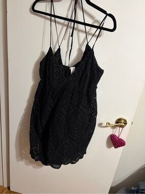 💜 XL H&M Black Eyelet Lace Spaghetti-Strap Mini Dress